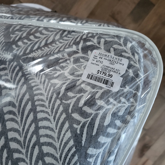 King Bed Set - Picture 3 of 4